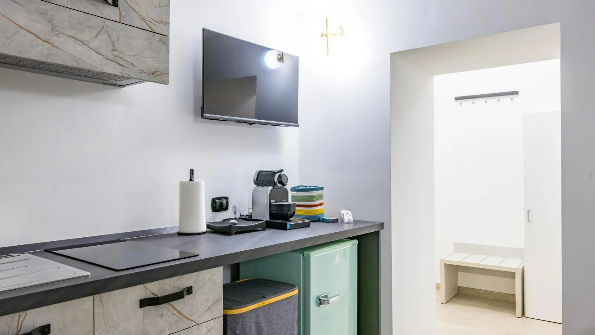 Teto'S House Apartment Naples 0*,  Italy